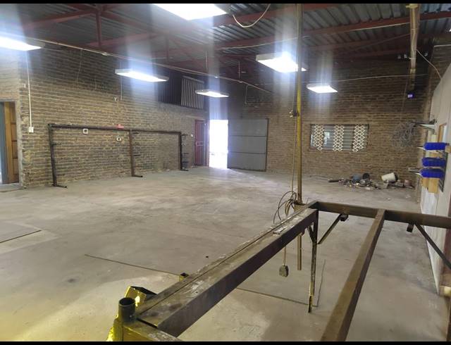 160M² WAREHOUSE TO LET IN DELPORTON